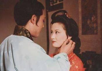 淫龙斗娇凤,爱恨交织的宫廷传奇