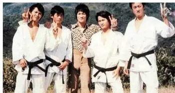 回到民国成僵尸我的儿子是道长